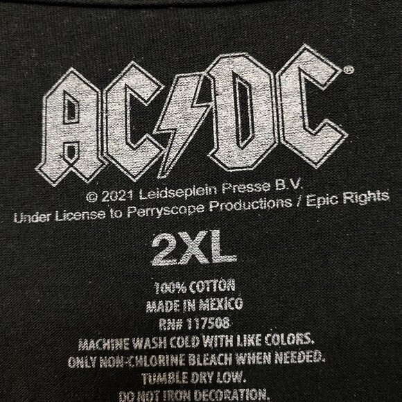 AC/DC Highway to Hell Album Cover Oversized Hard Rock Tee 2X - Picture 4 of 4